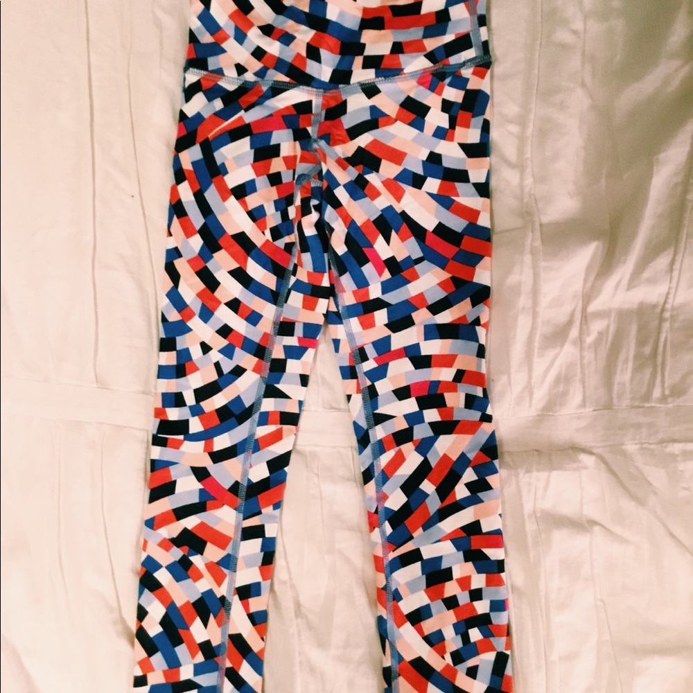 Vibrant lulu lemon size 2 leggings